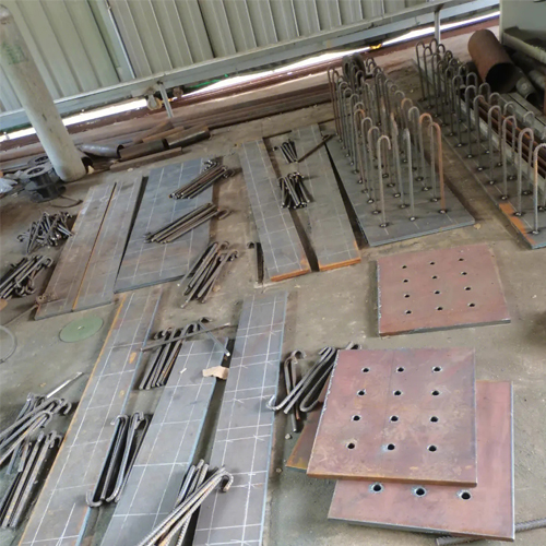 有哪些其他因素会影响盘锦预埋件位置的确定？